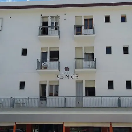 Venus Price Hotel *