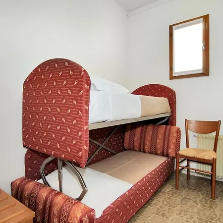 Venus Price Hotel *
