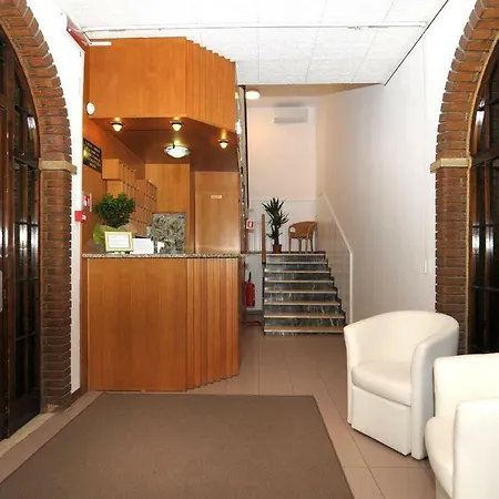 Venus Price Hotel *
