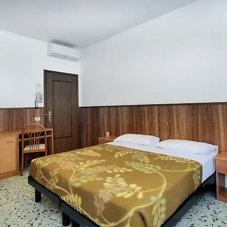 Venus Price Hotel