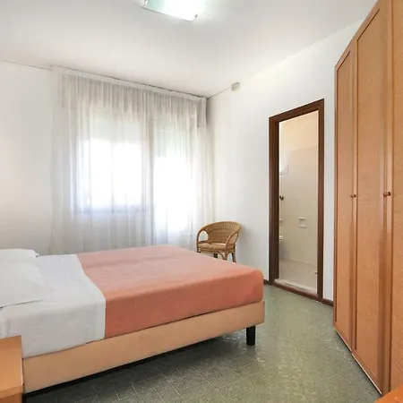 Venus Price Hotel *