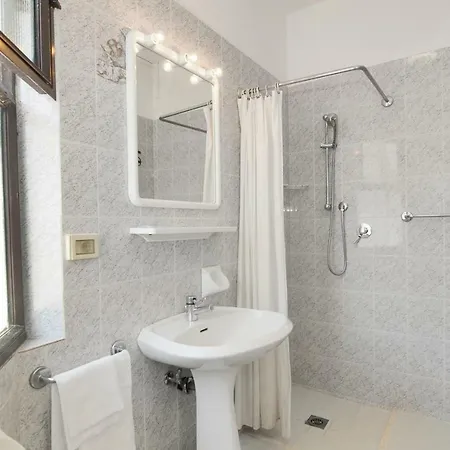 Hotel Venus Price Caorle