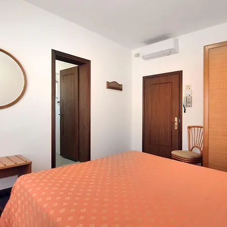 Venus Price Hotel