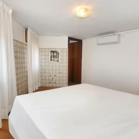 Venus Price Hotel *